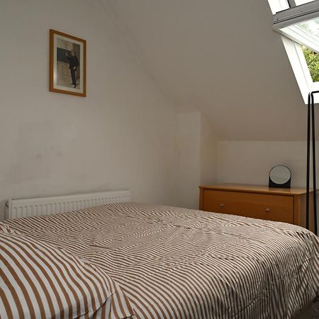 Cozy Luton Apartment ชาแธม ภายนอก รูปภาพ