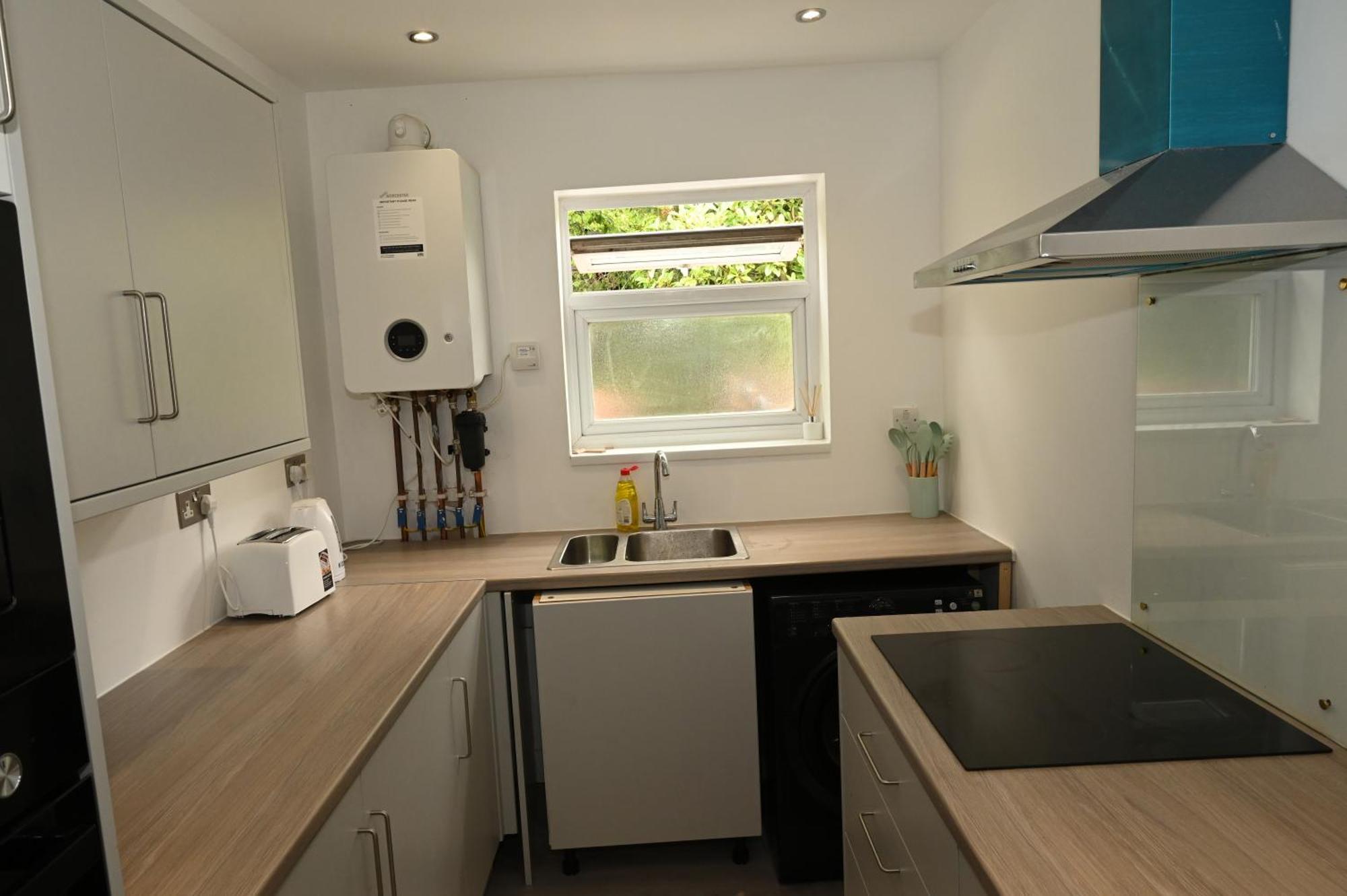 Cozy Luton Apartment ชาแธม ภายนอก รูปภาพ